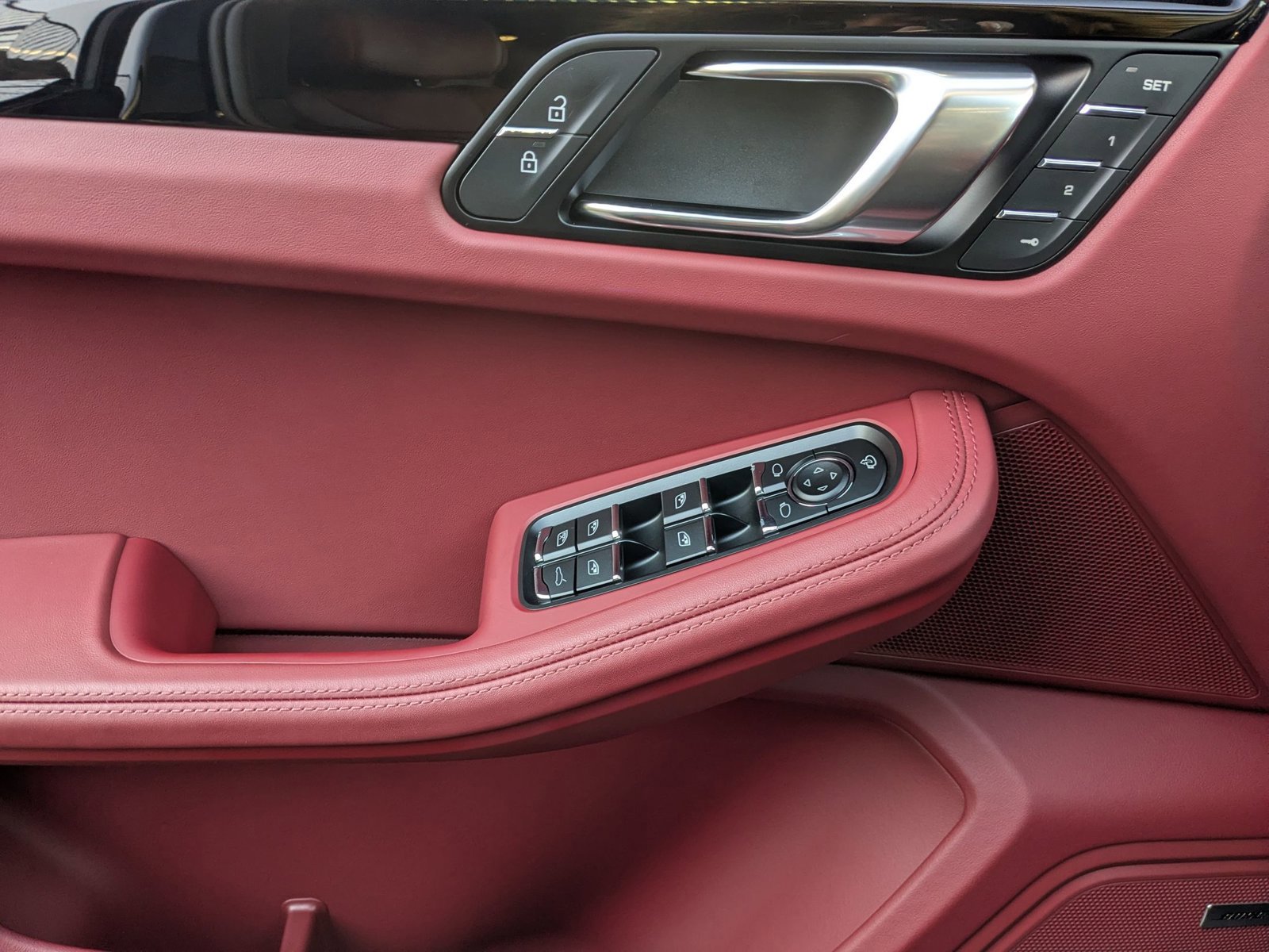 New 2026 Porsche Macan S image 13