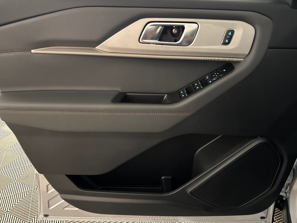 New 2026 Ford Explorer Active RWD image 23