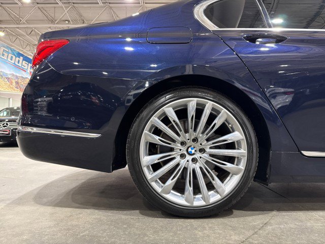 Used 2016 BMW 750i xDrive AWD/4WD image 92