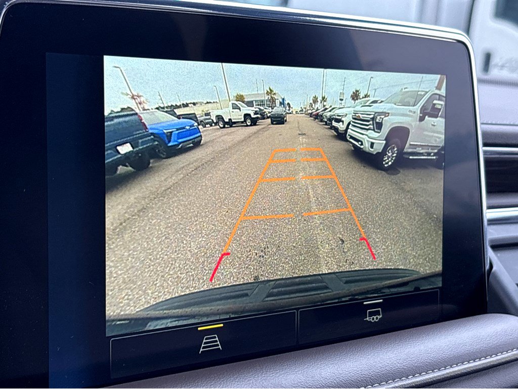 Used 2024 Chevrolet Suburban LT image 10