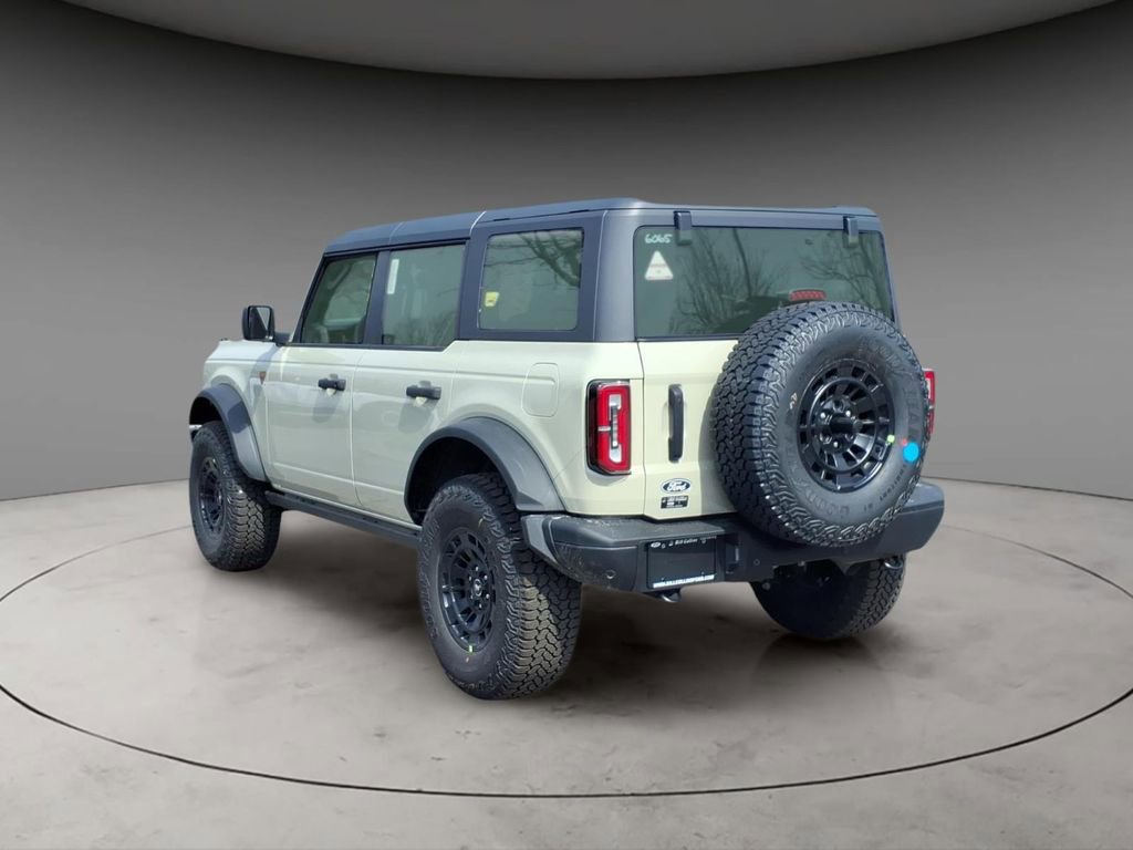 New 2026 Ford Bronco Badlands w/ Sasquatch Package image 3