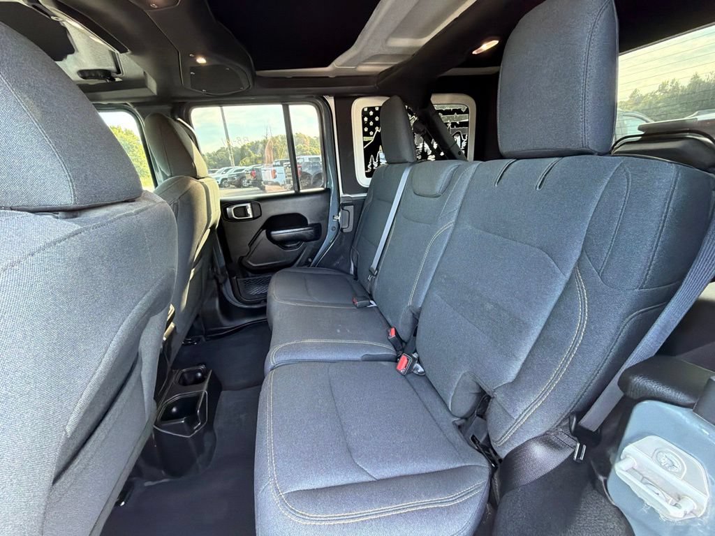 Used 2024 Jeep Wrangler Unlimited Sport w/ Convenience Group AWD/4WD image 7