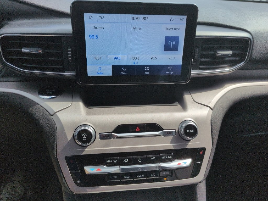 Used 2023 Ford Explorer XLT w/ Equipment Group 202A image 9