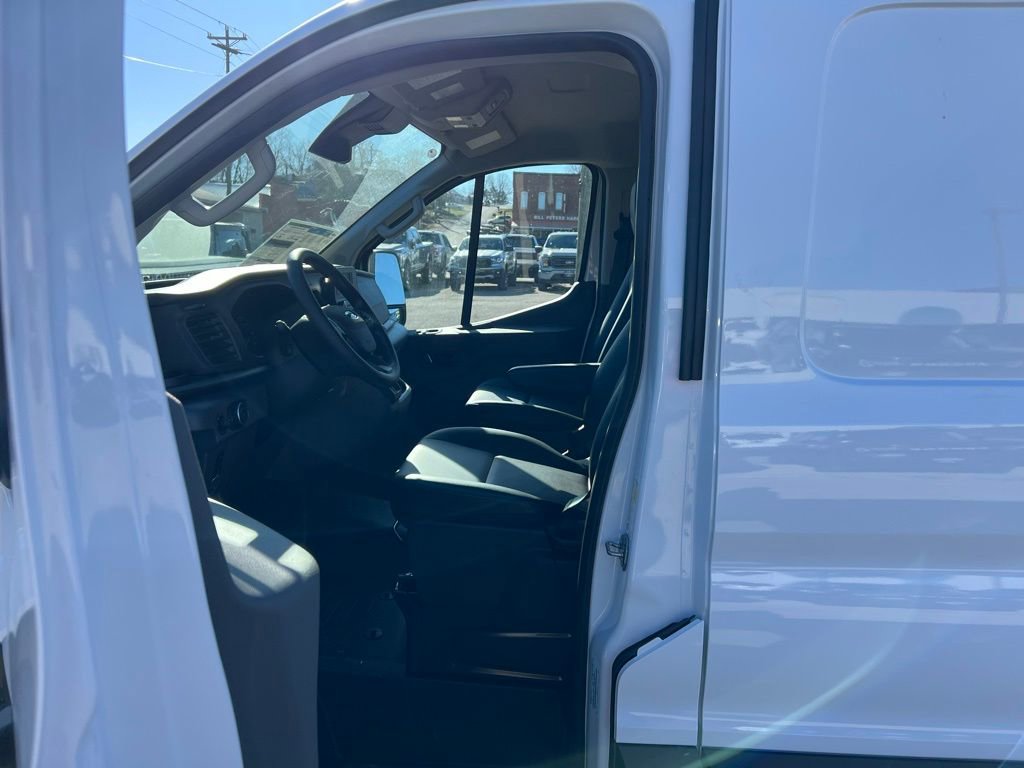 Used 2024 Ford Transit 150 Low Roof RWD image 13