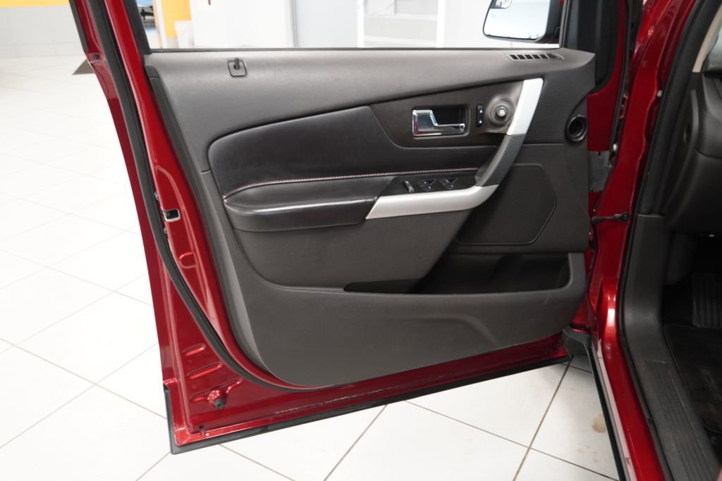 Used 2013 Ford Edge SEL FWD image 6