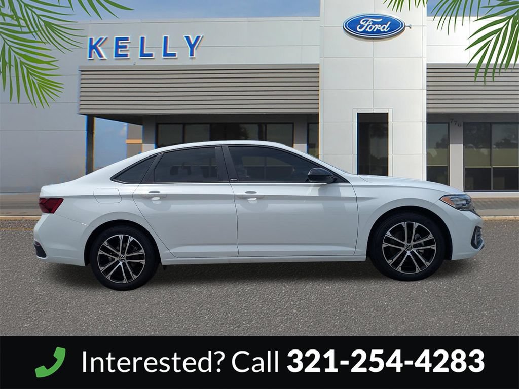 Used 2024 Volkswagen Jetta Sport FWD image 5