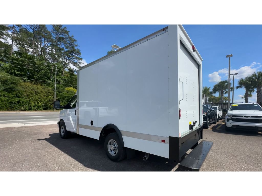 New 2025 Chevrolet Express 3500 w/ Power Convenience Package image 4