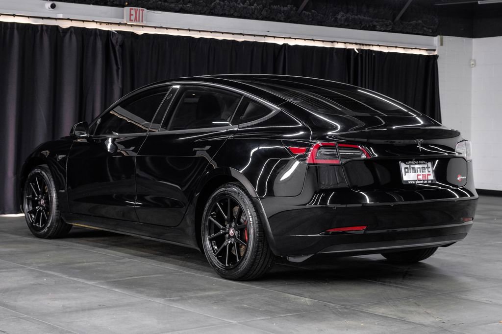 Used 2018 Tesla Model 3 Long Range image 15