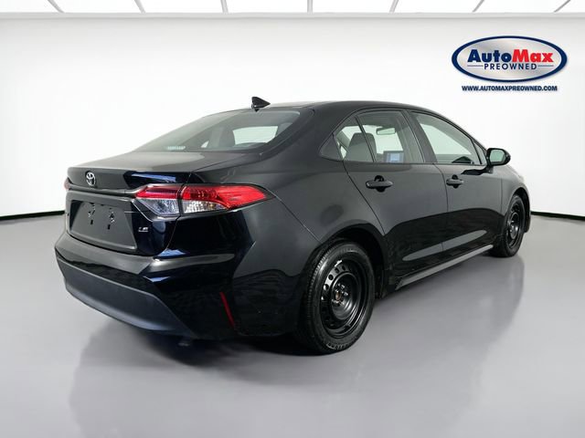Used 2025 Toyota Corolla LE FWD image 2
