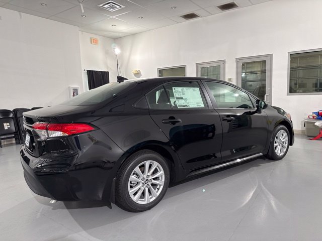 New 2026 Toyota Corolla LE w/ LE Premium Package FWD image 13
