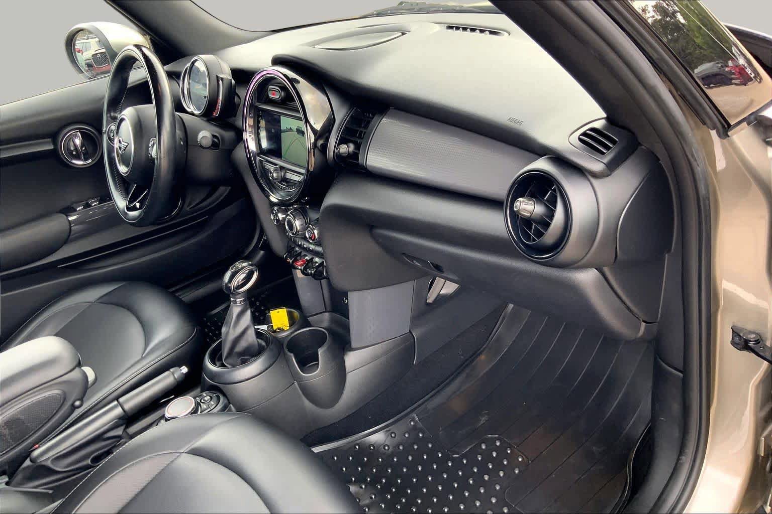 Used 2019 MINI Cooper Convertible FWD image 16