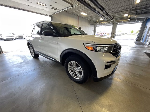 Used 2023 Ford Explorer XLT w/ Equipment Group 202A image 2