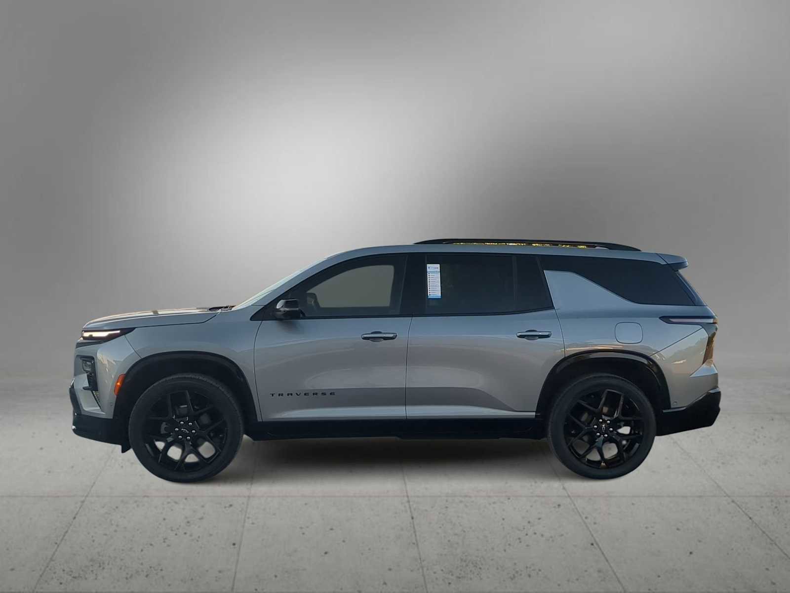 Used 2024 Chevrolet Traverse RS image 5