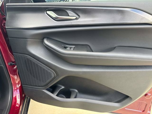 Used 2025 Jeep Grand Cherokee L Altitude image 20