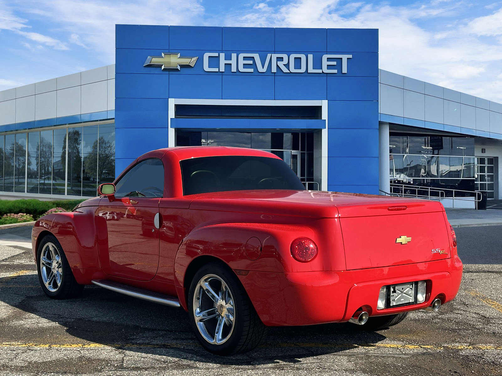 Used 2003 Chevrolet SSR w/ Preferred Equipment Group image 3