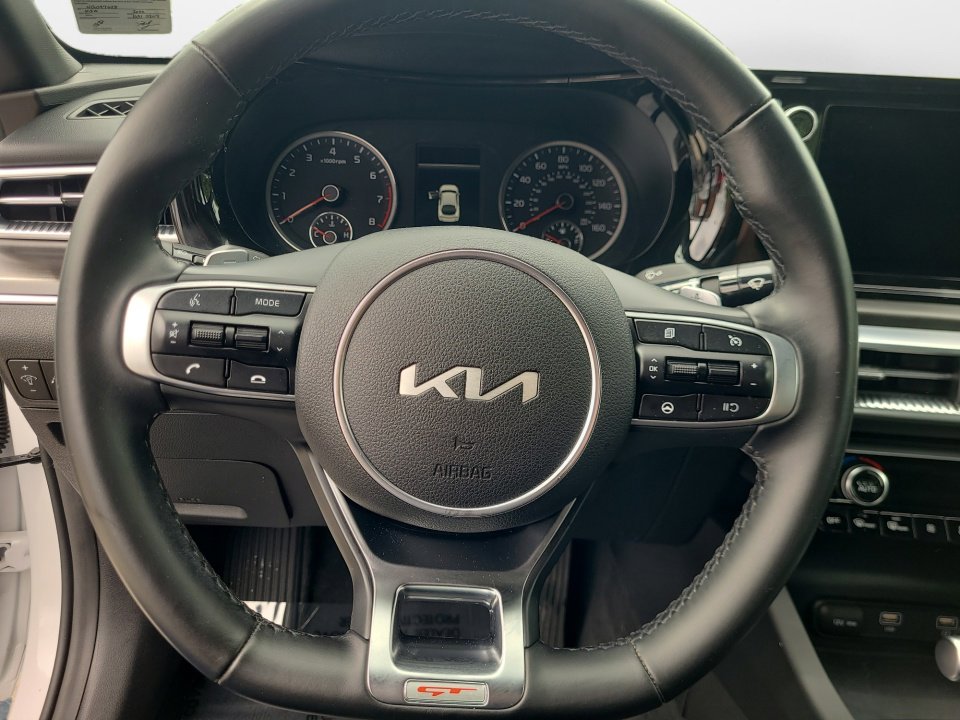 Used 2022 Kia K5 GT FWD image 13