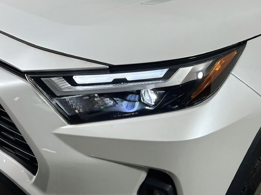 Used 2025 Toyota RAV4 XLE Premium w/ Weather Package FWD image 8