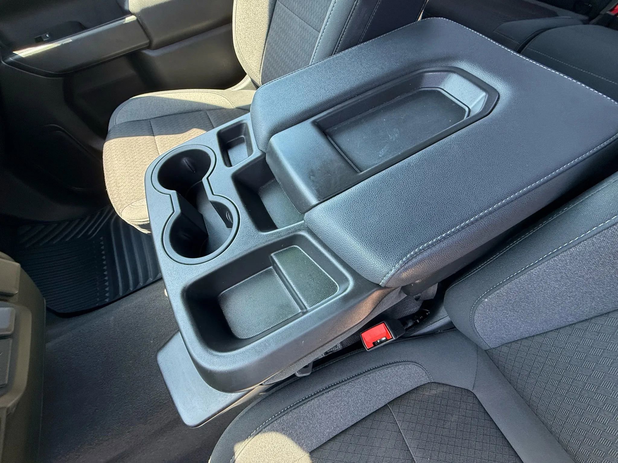 Used 2022 Chevrolet Silverado 1500 Custom w/ Safety Confidence Package image 27