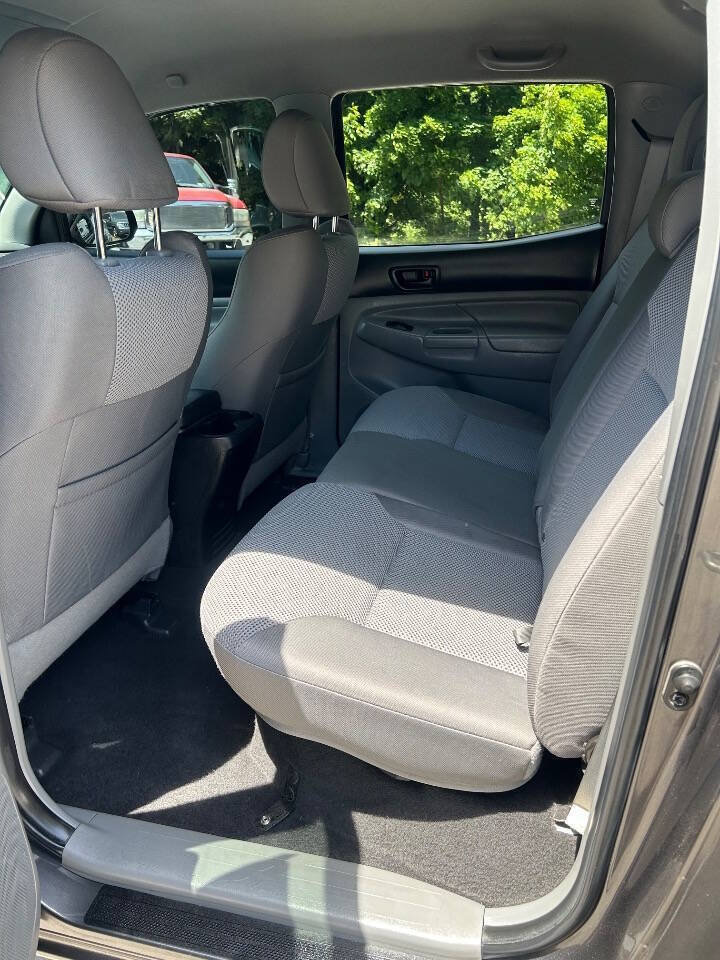 Used 2013 Toyota Tacoma 4x4 Double Cab w/ TRD Off-Road Pkg image 13