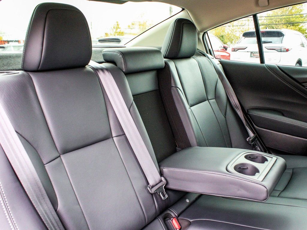 Used 2023 Subaru Legacy Limited image 38