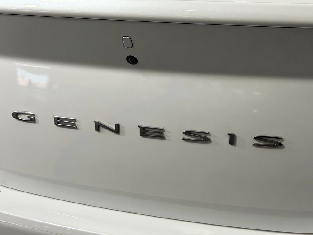 Used 2022 Genesis G70 2.0T image 29