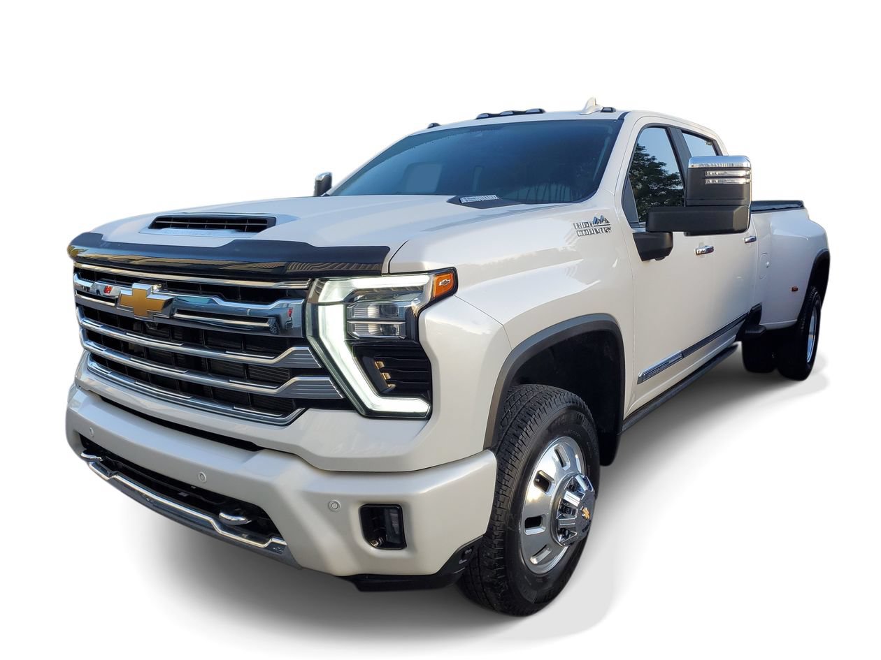 Used 2025 Chevrolet Silverado 3500 High Country w/ High Country Premium Package AWD/4WD image 2