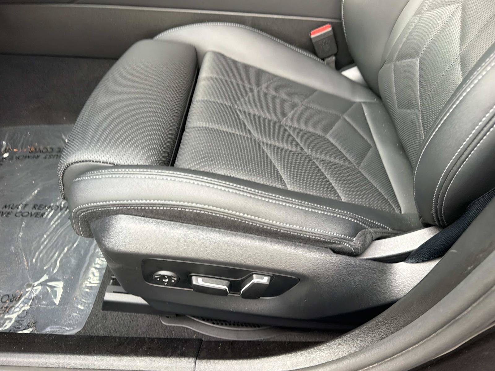Used 2025 BMW 530i RWD image 18