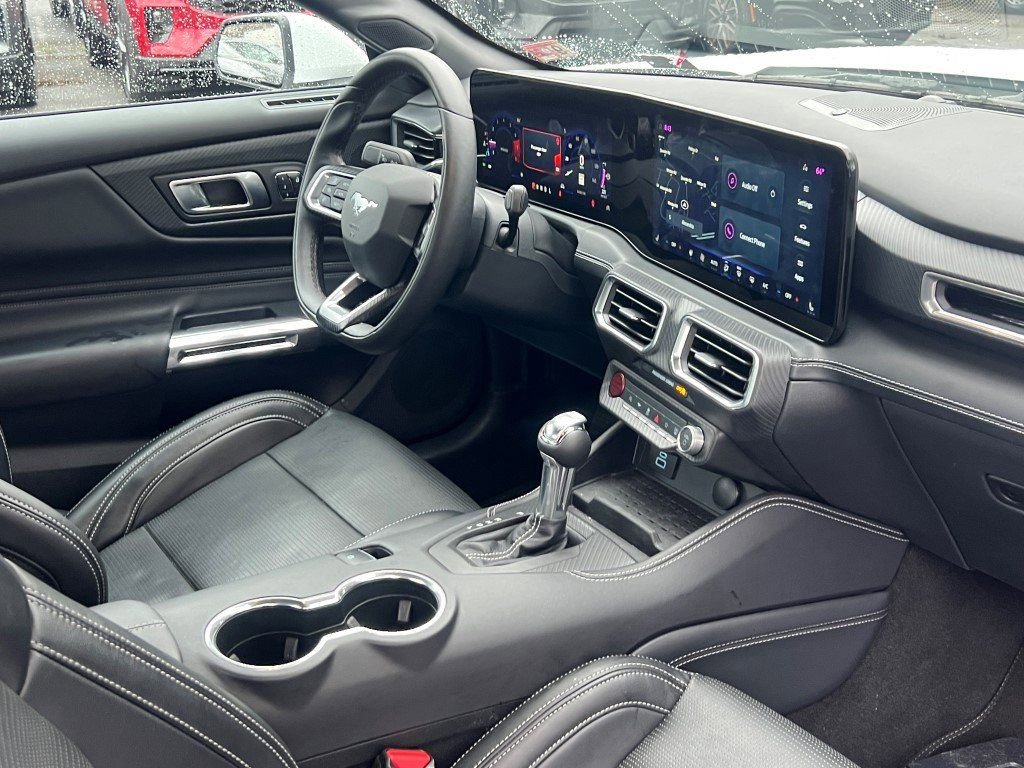 Used 2024 Ford Mustang Premium image 15