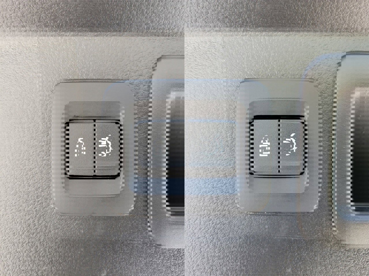 Used 2025 MAZDA CX-50 AWD 2.5 S w/ Premium Package image 9