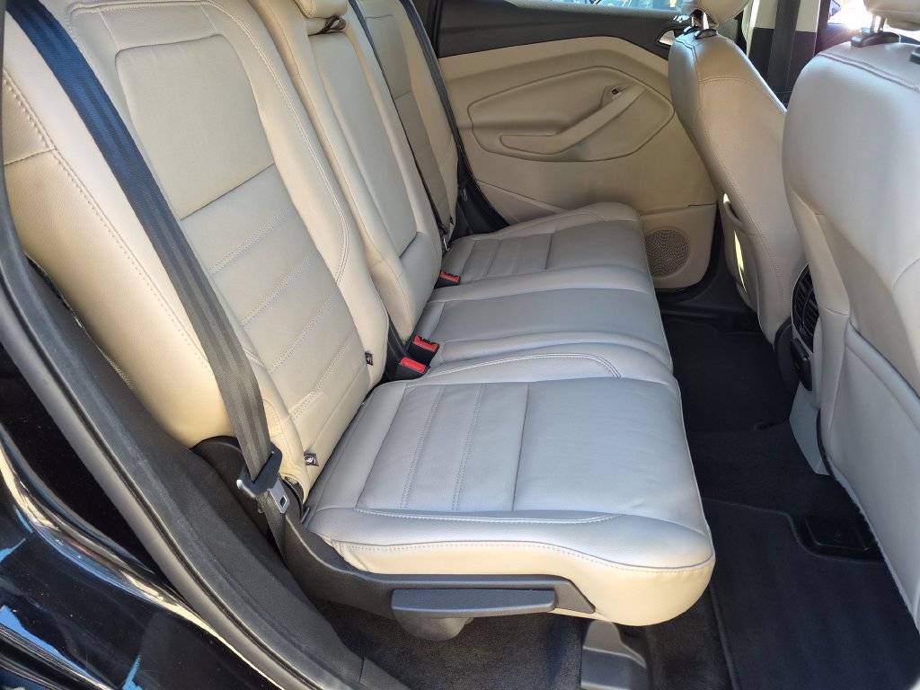 Certified 2019 Ford Escape Titanium AWD/4WD image 40