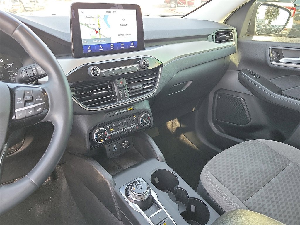 Used 2021 Ford Escape SE w/ SE Sport Appearance Package image 20