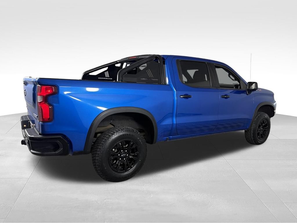 Used 2023 Chevrolet Silverado 1500 ZR2 w/ Technology Package AWD/4WD image 7