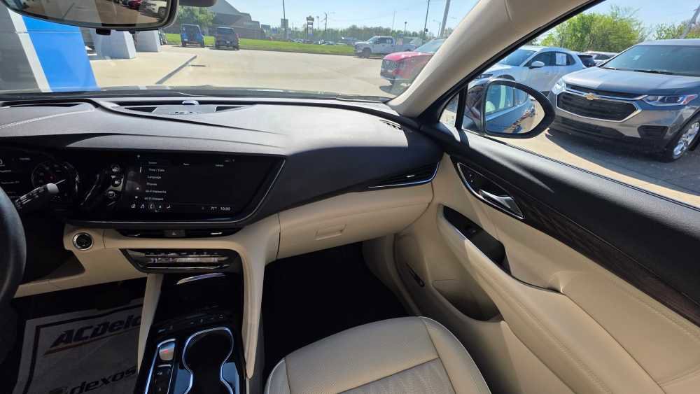 Used 2023 Buick Envision Avenir image 20