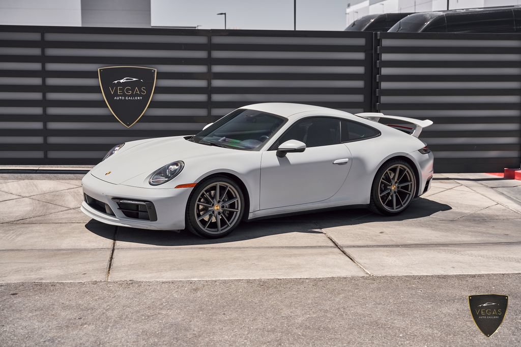 Used 2023 Porsche 911 Carrera RWD image 5