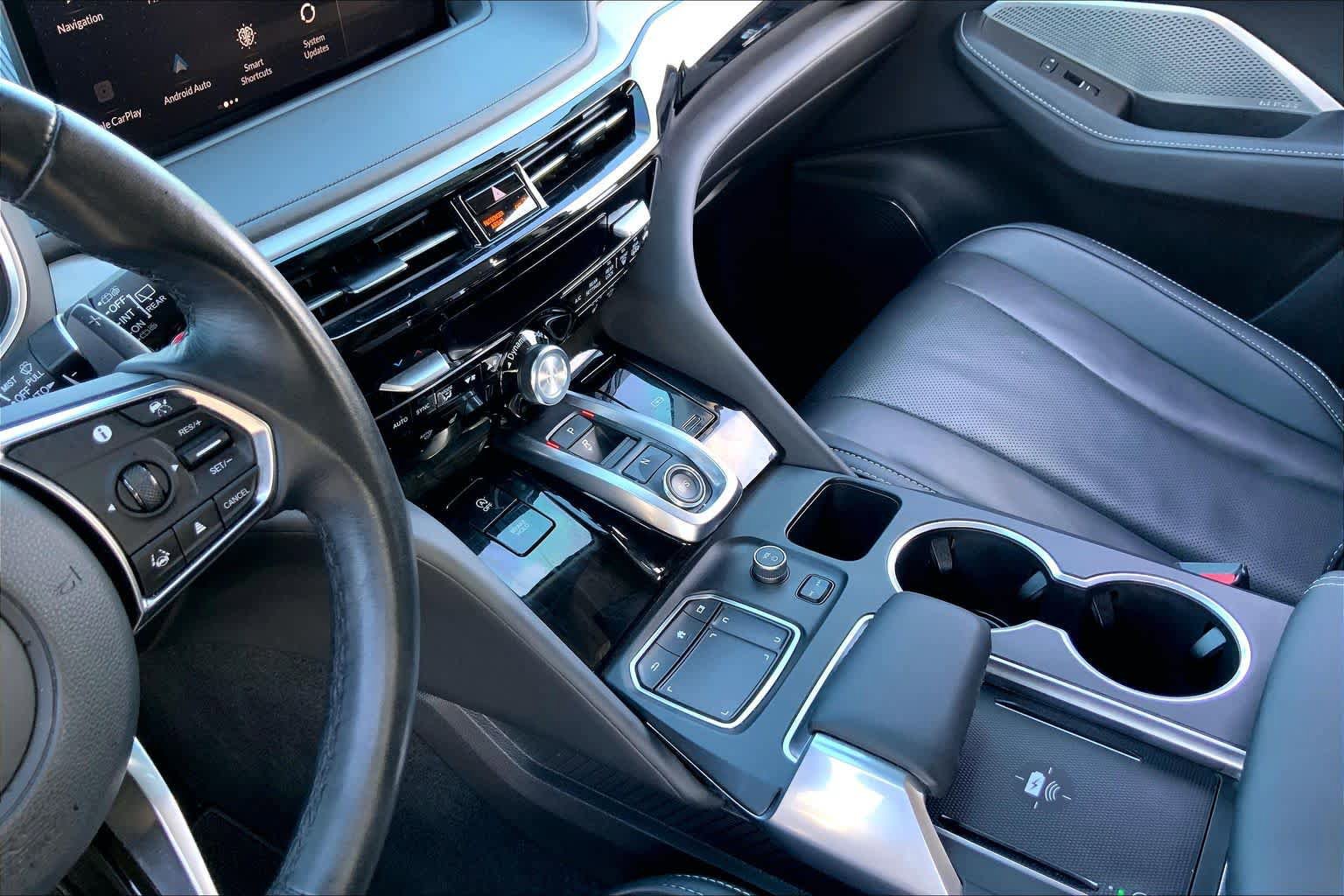 Used 2024 Acura MDX SH-AWD w/ Technology Package image 16