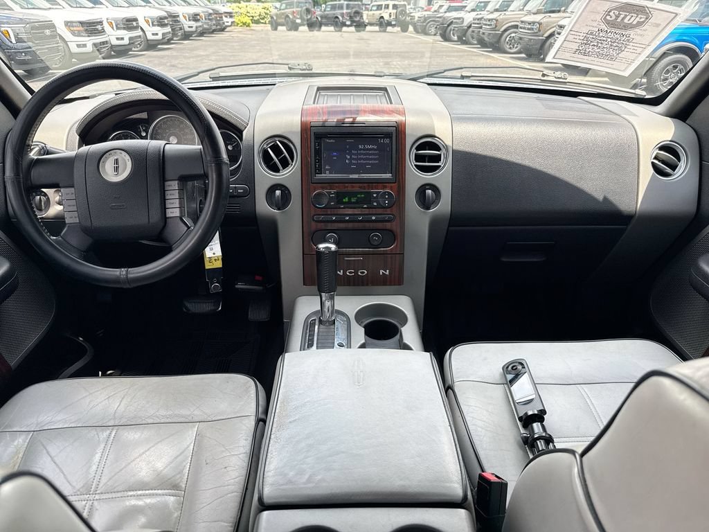 Used 2006 Lincoln Mark LT 4x4 image 10