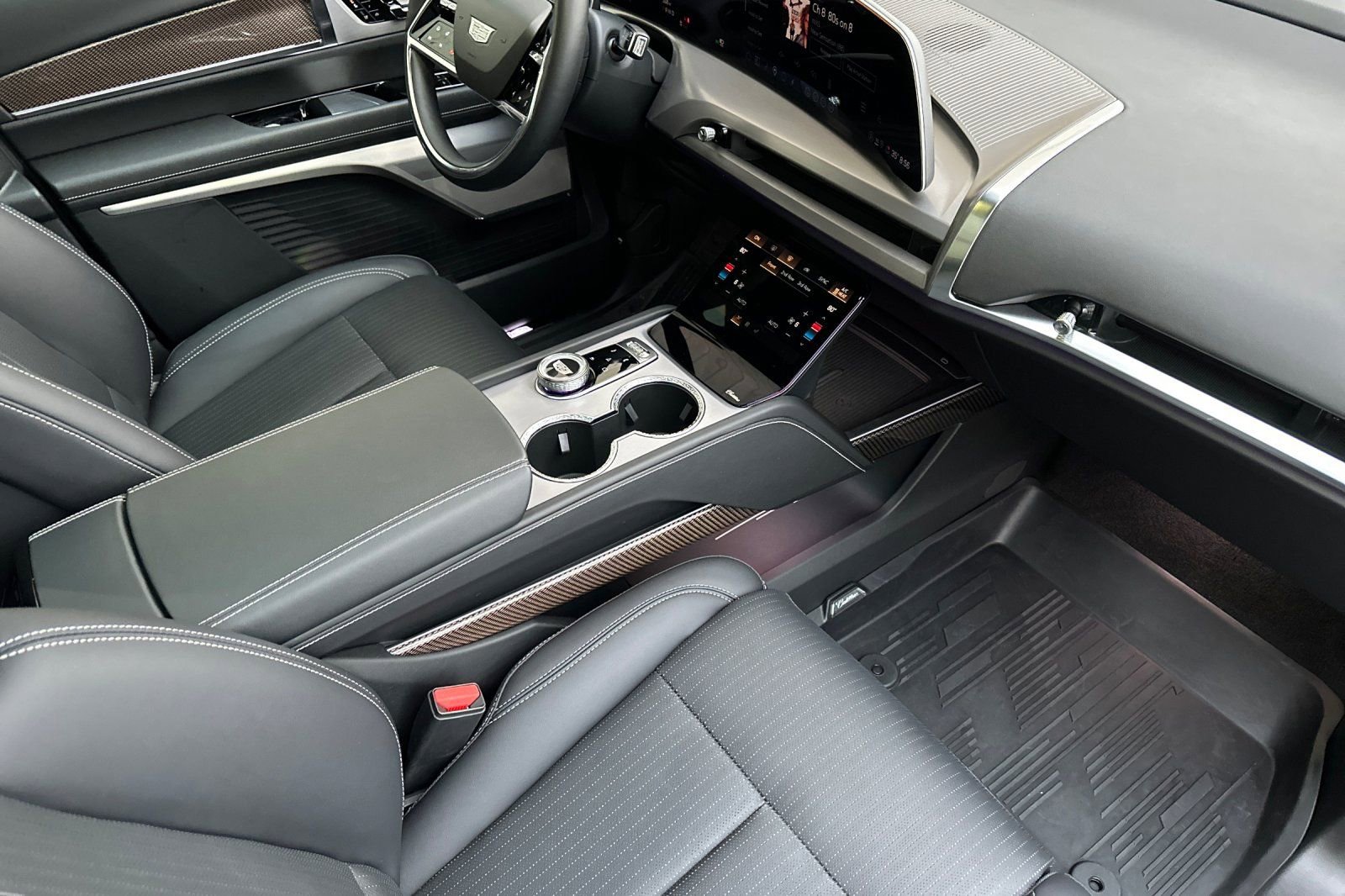 Used 2026 Cadillac Vistiq Sport w/ LPO, Floor Liner Package image 20