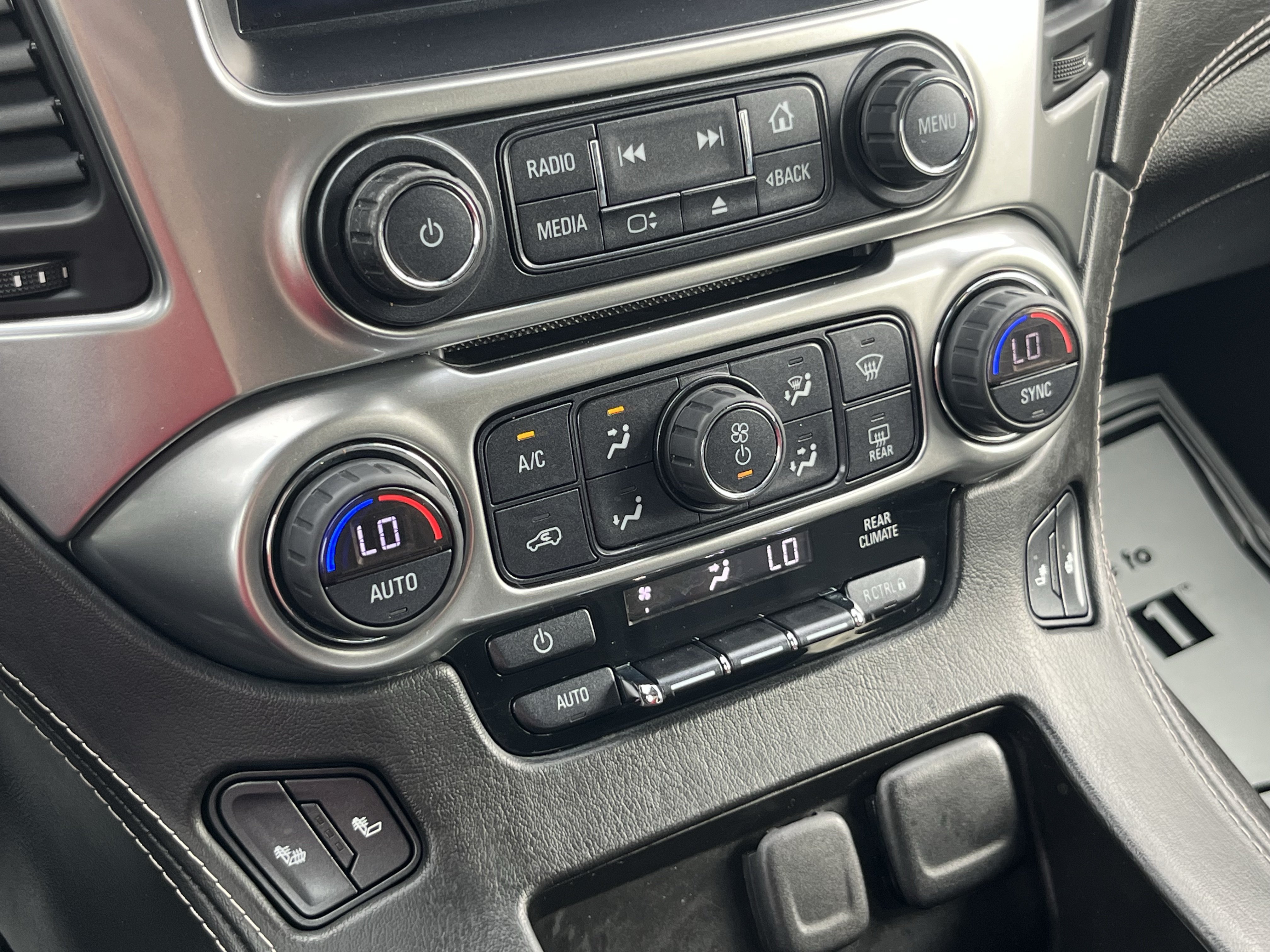 Used 2016 Chevrolet Suburban LT AWD/4WD image 34