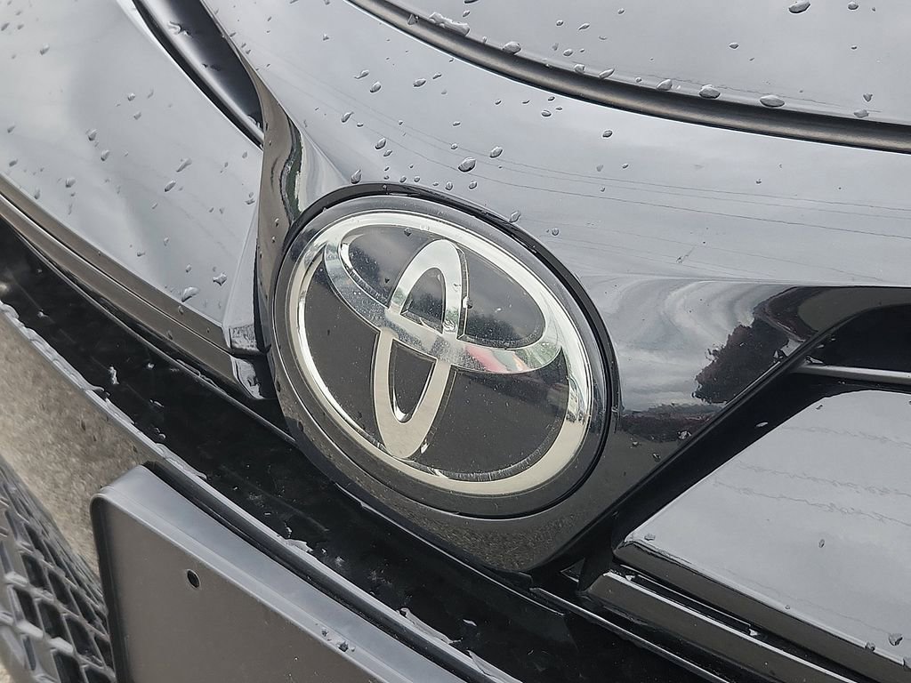 Used 2019 Toyota Corolla XSE FWD image 4