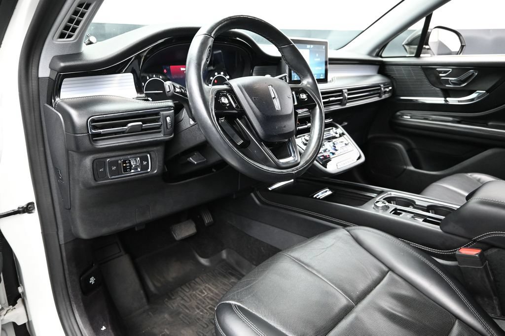 Used 2022 Lincoln Corsair AWD w/ Premium Package image 21