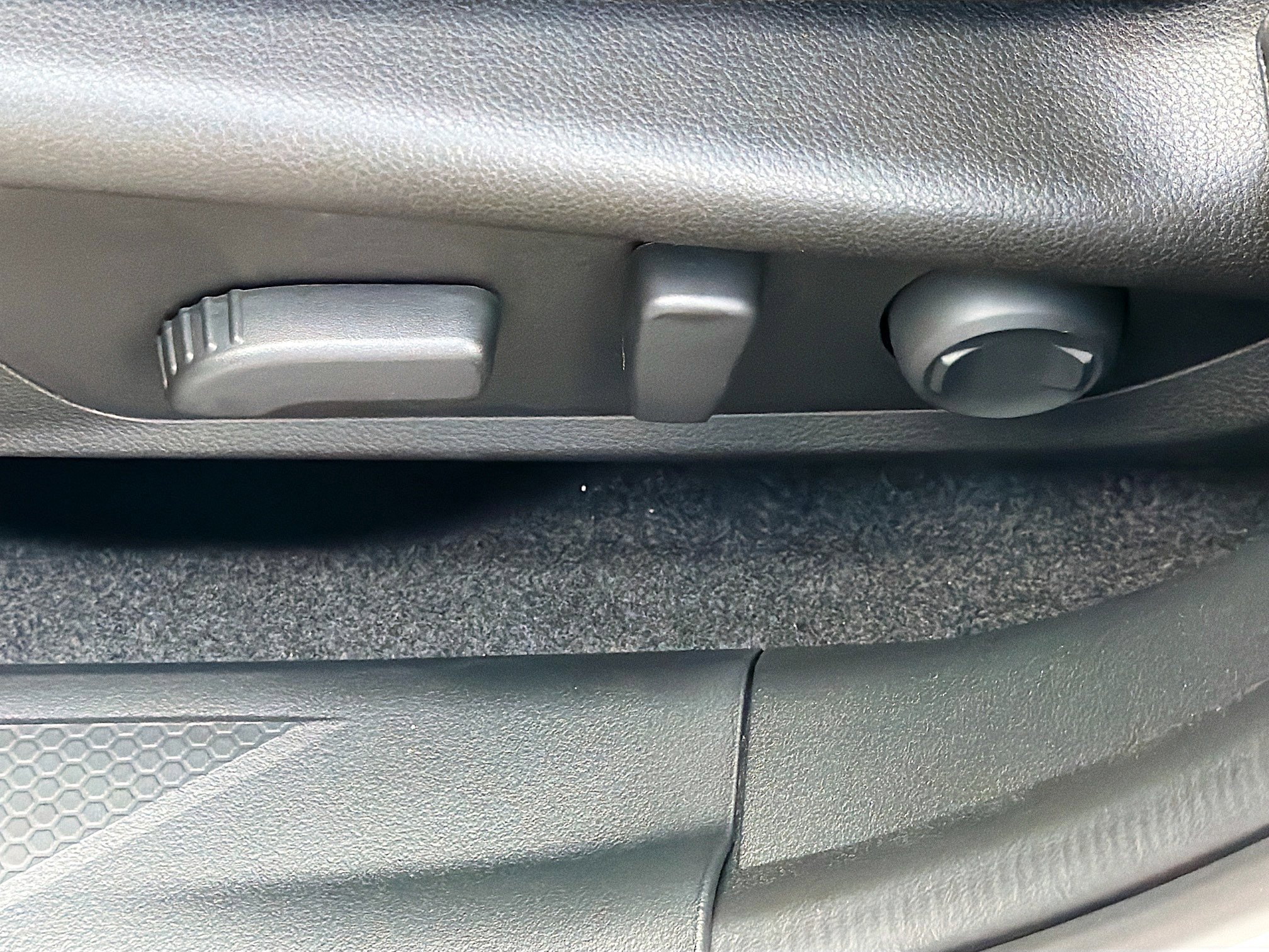 New 2026 Subaru Outback Limited AWD/4WD image 24