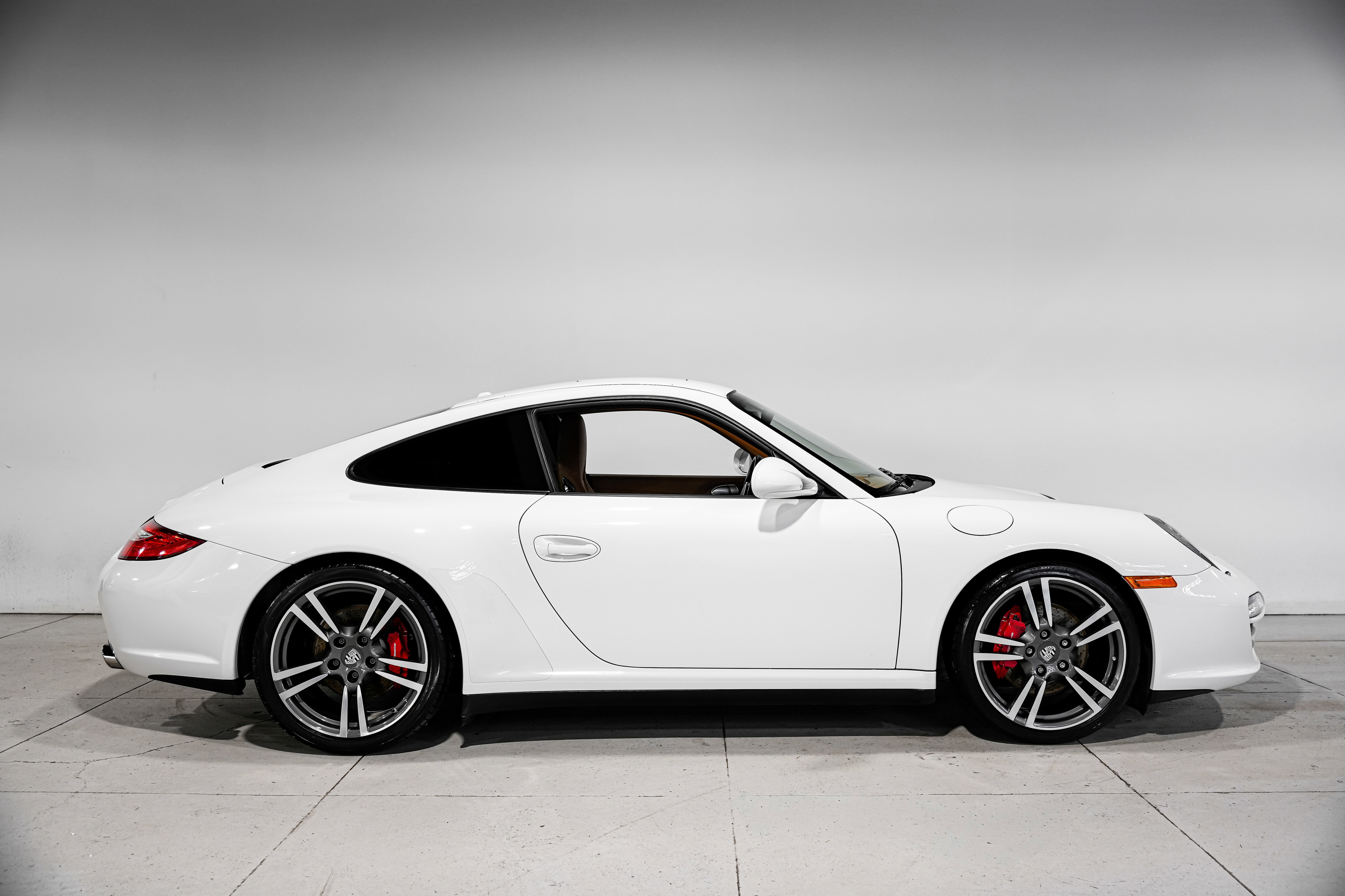Used 2012 Porsche 911 Carrera 4S image 2
