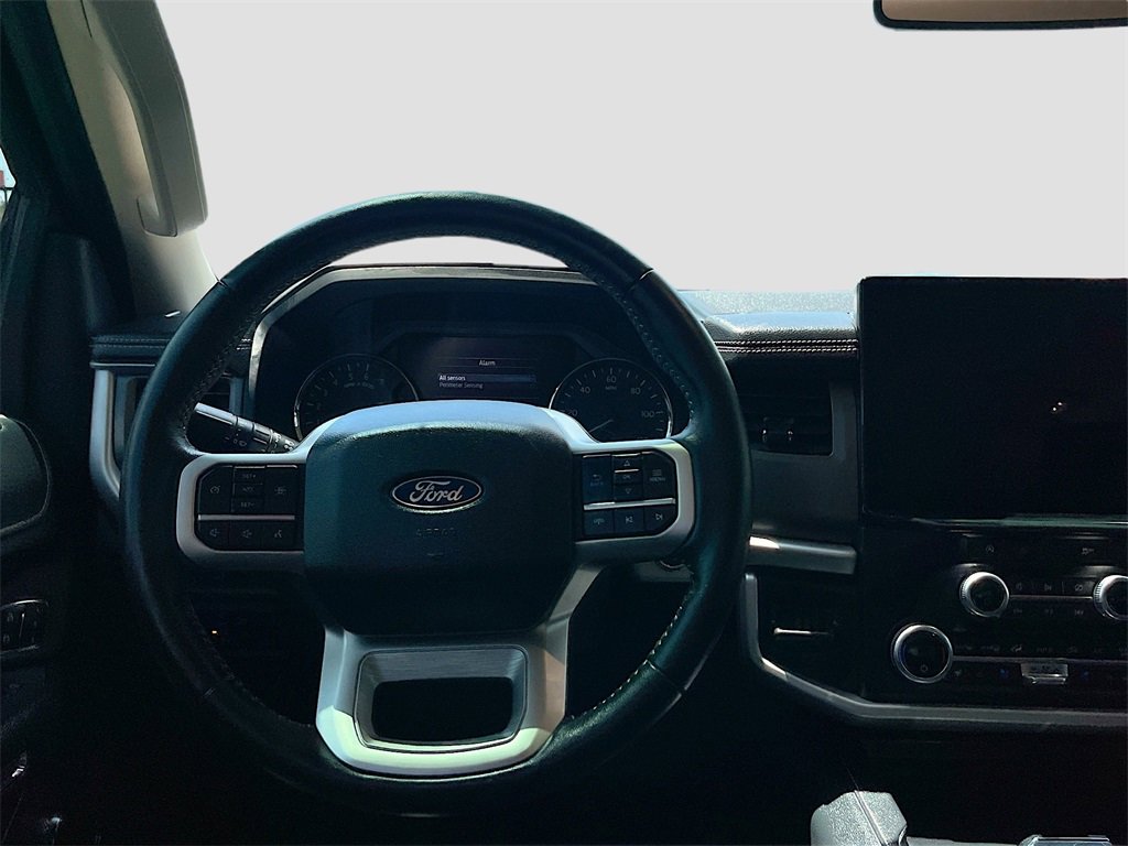 Used 2024 Ford Expedition XLT image 22