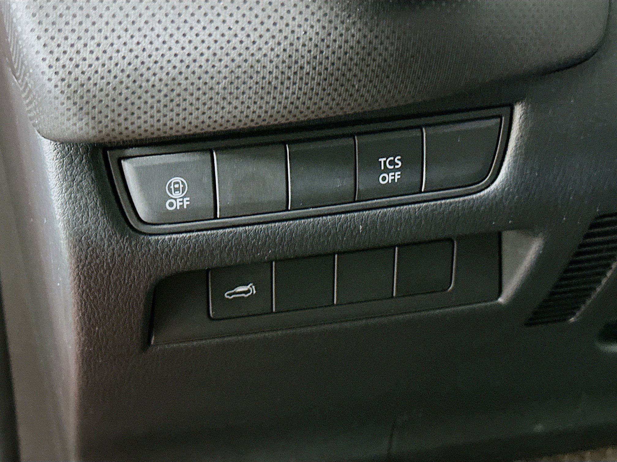 Used 2025 MAZDA CX-50 AWD 2.5 S w/ Preferred Package image 17