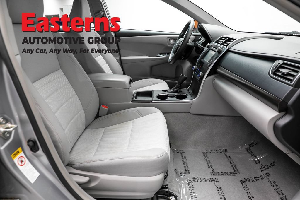 Used 2015 Toyota Camry LE FWD image 23