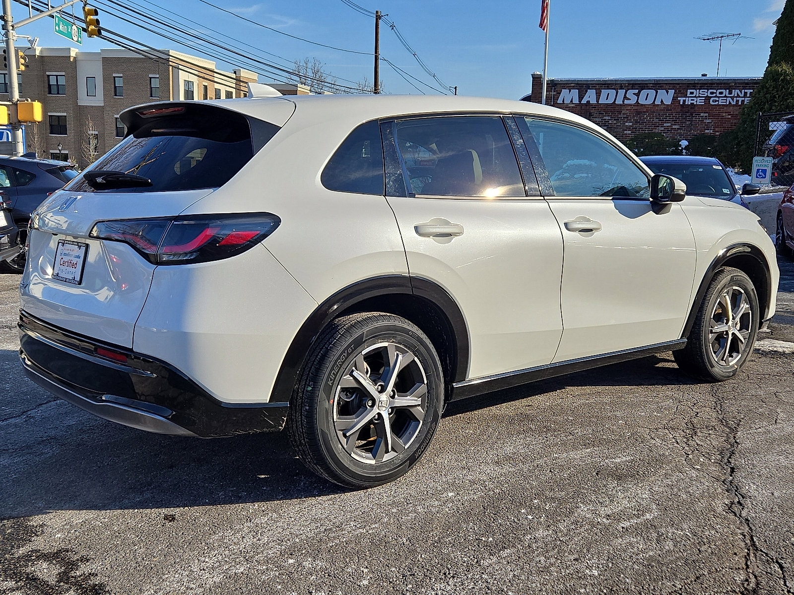 Certified 2023 Honda HR-V EX-L image 6