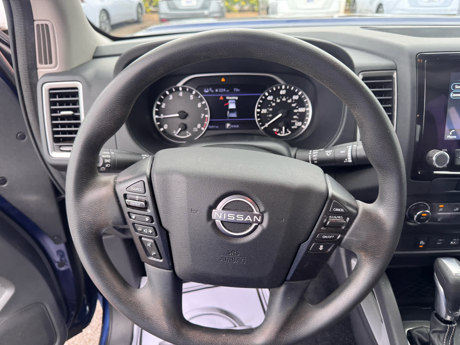 Used 2022 Nissan Frontier SV w/ Technology Package image 8