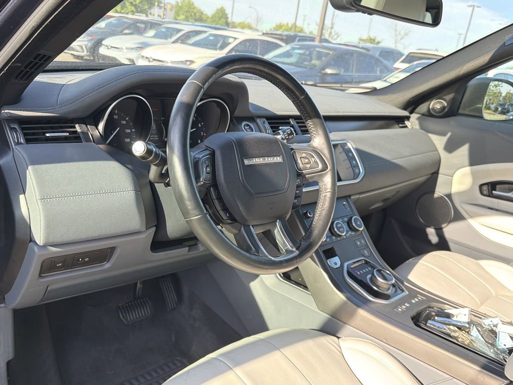 Used 2018 Land Rover Range Rover Evoque SE Premium AWD/4WD image 10