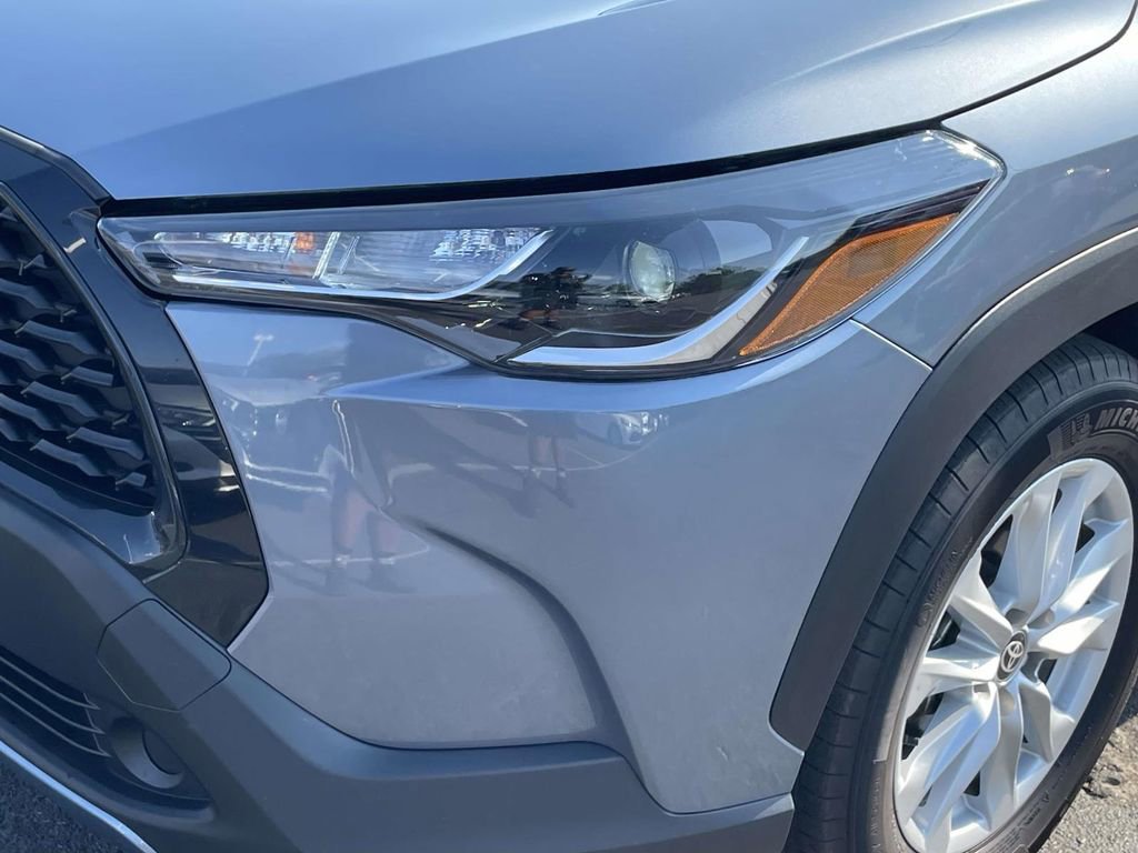 Used 2024 Toyota Corolla Cross LE FWD image 5