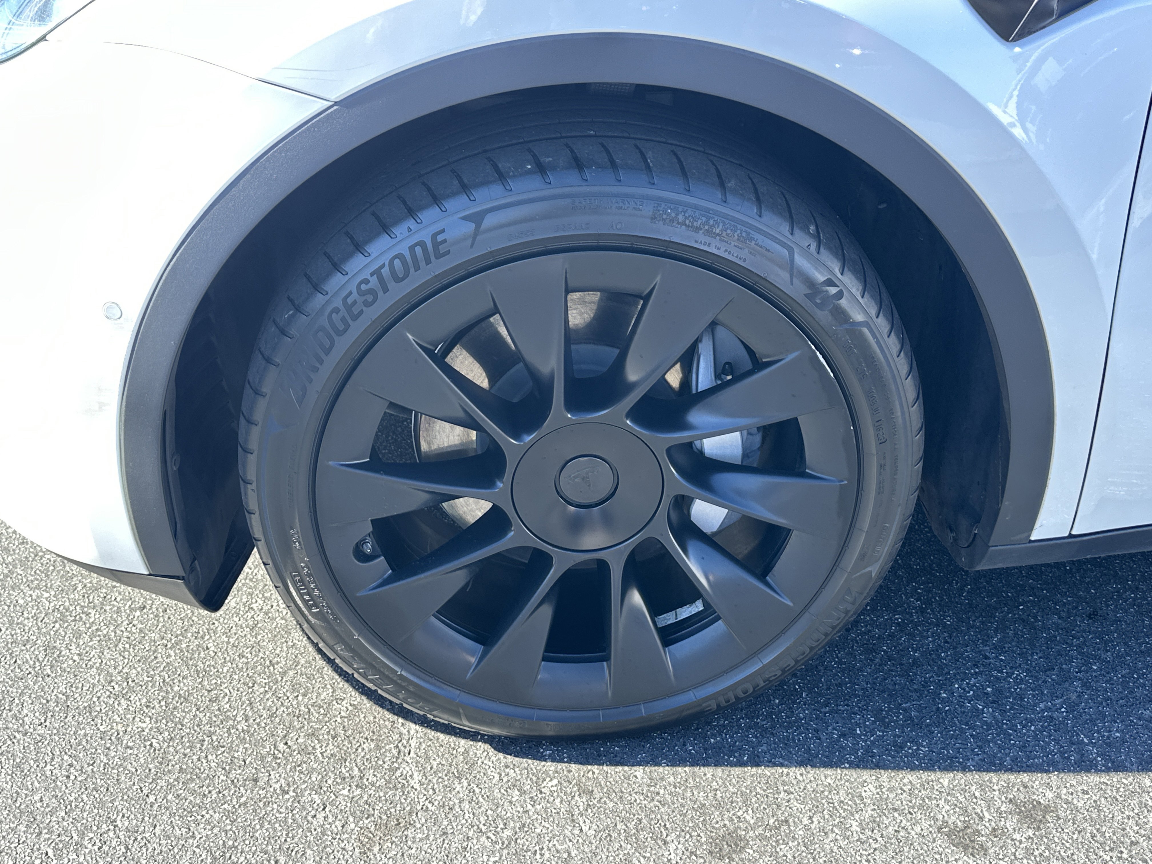 Used 2022 Tesla Model Y Long Range image 13